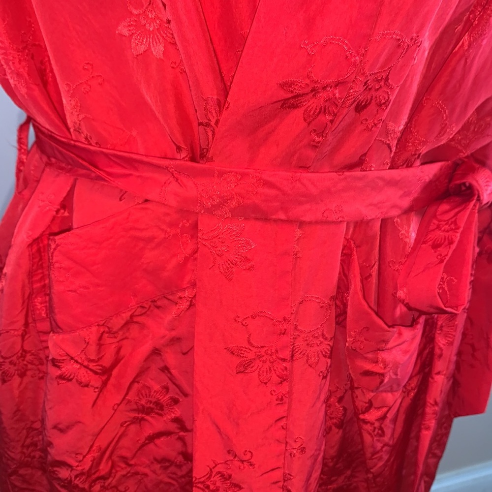 Health All Rayon Embroidered Red Kimono Robe - Picture 4 of 10